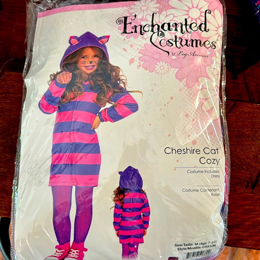 Chester cat costume medium age 7-10